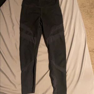 FABLETICS medium leggings with mesh design